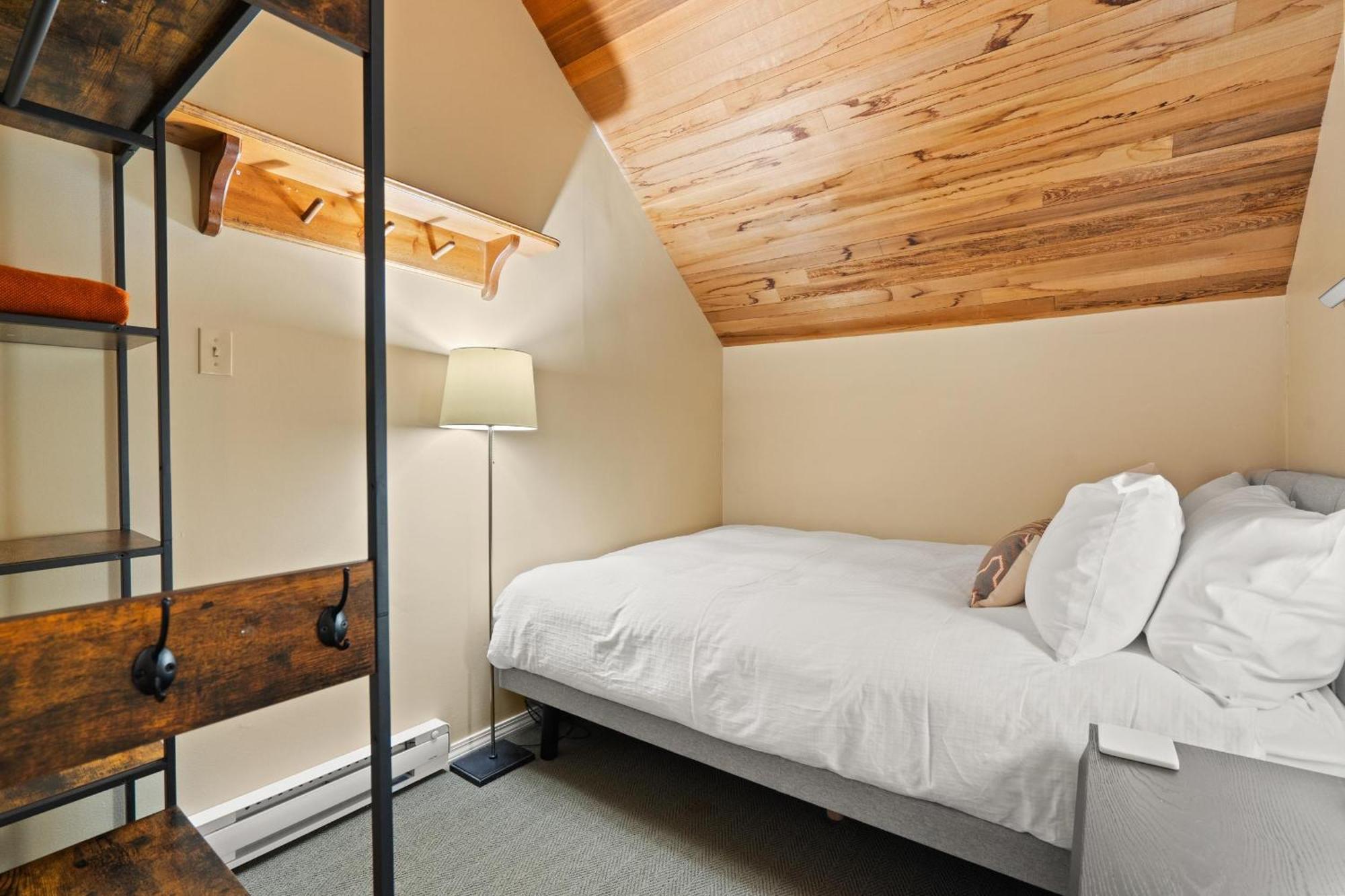 Gables 57 | Pet-friendly Townhome In Superb Upper Village Location With Secure Parking * Whistler