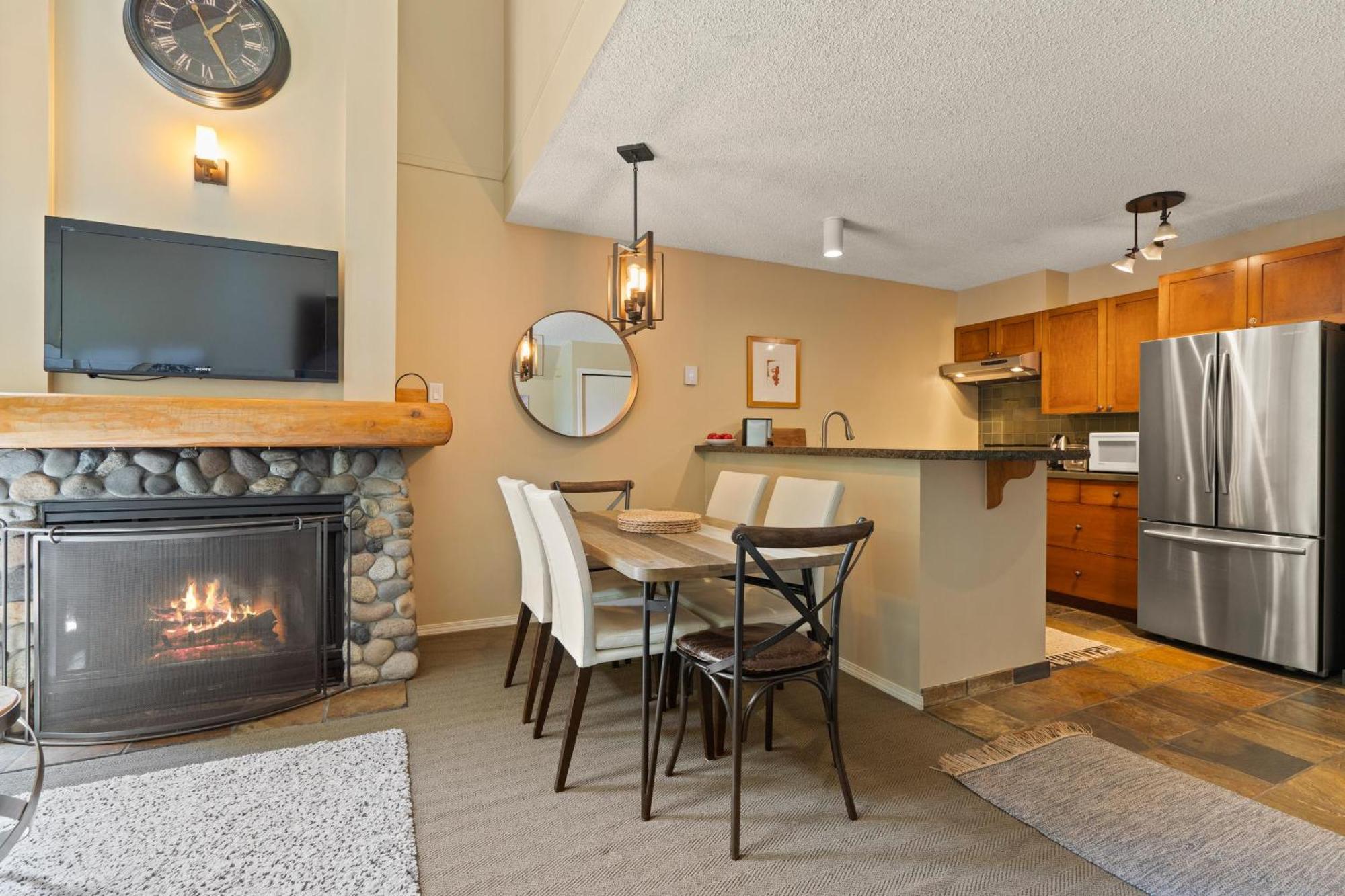 Holiday home Gables 57 | Pet-friendly Townhome In Superb Upper Village Location With Secure Parking *