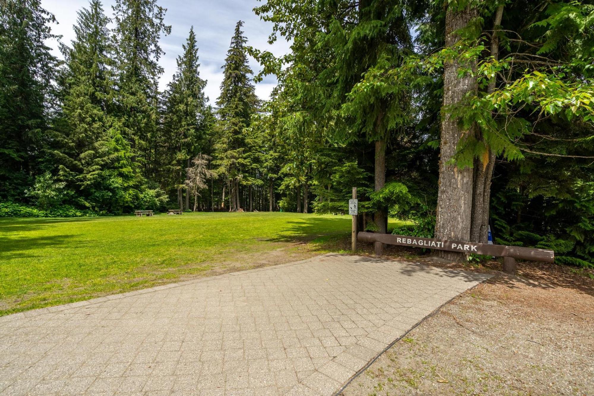 Gables 57 | Pet-friendly Townhome In Superb Upper Village Location With Secure Parking Holiday home Whistler